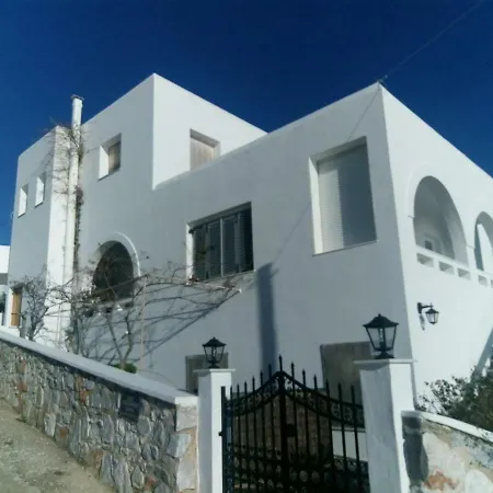 Дом отдыха Seagazer, Cycladic House By The Sea Vissa