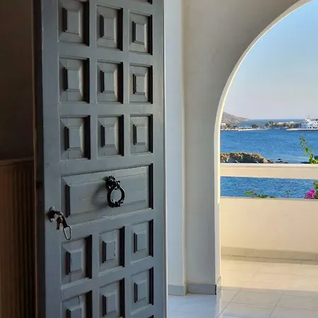 Дом отдыха Seagazer, Cycladic House By The Sea Vissa